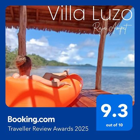 Villa Luzo & Tours Saonek المظهر الخارجي الصورة