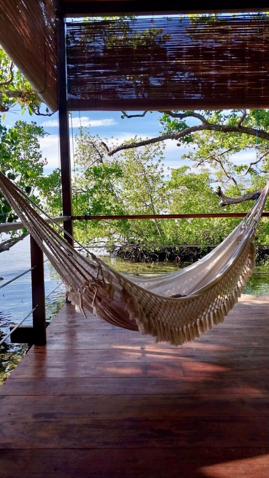 Villa Luzo & Tours Saonek المظهر الخارجي الصورة